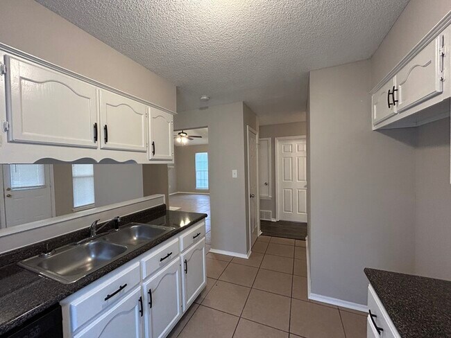 Building Photo - 7080 Benji Ave