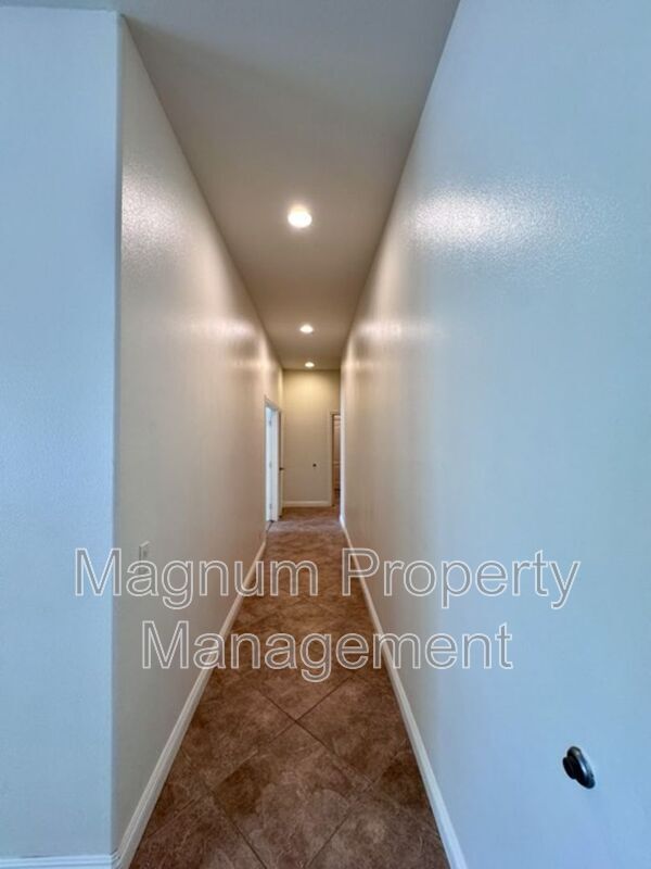 Building Photo - 21075 Indian Cp Ct