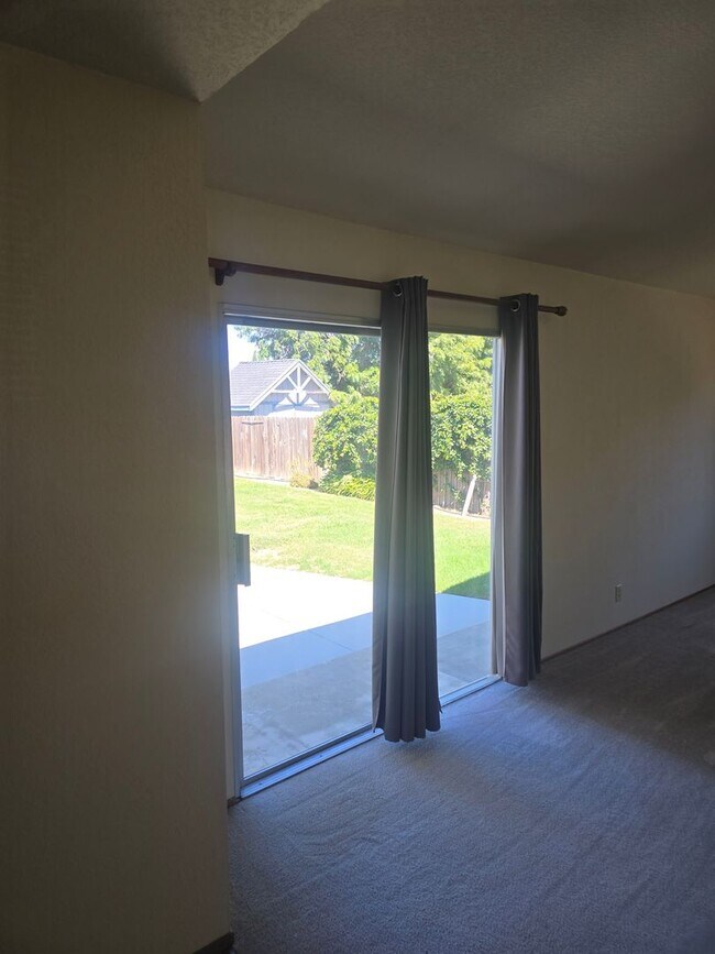 Building Photo - New On The Market
