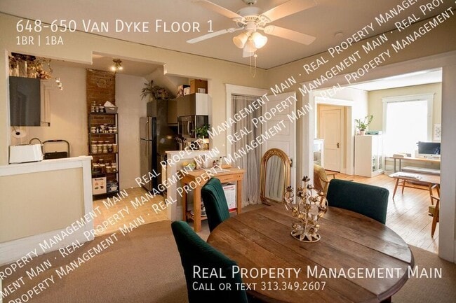 Building Photo - 648-650 Van Dyke Floor 1-