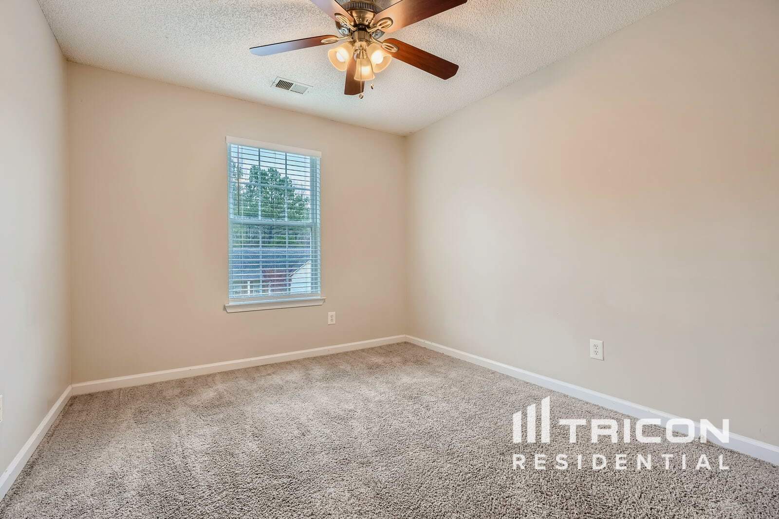Building Photo - 3160 Brookfield Dr SW