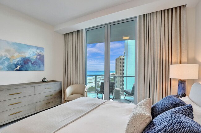 Building Photo - 3100 N Ocean Dr