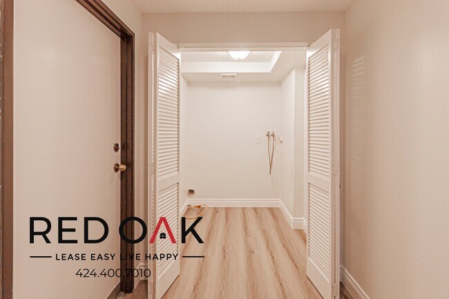 Building Photo - 1250 W Gardena Blvd