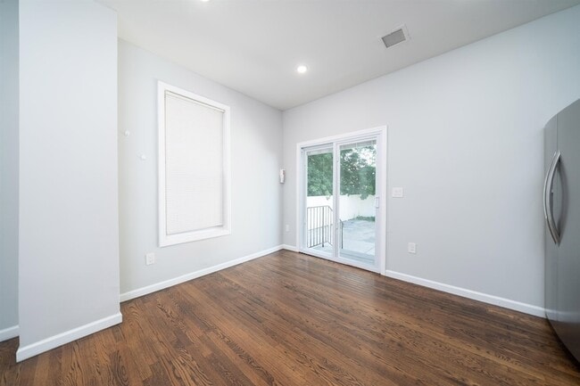 Building Photo - 408 Monastery Pl