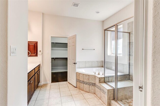 Building Photo - 116 Azimuth Dr