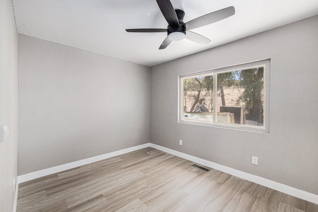 Building Photo - 1421 Viejas View Ln