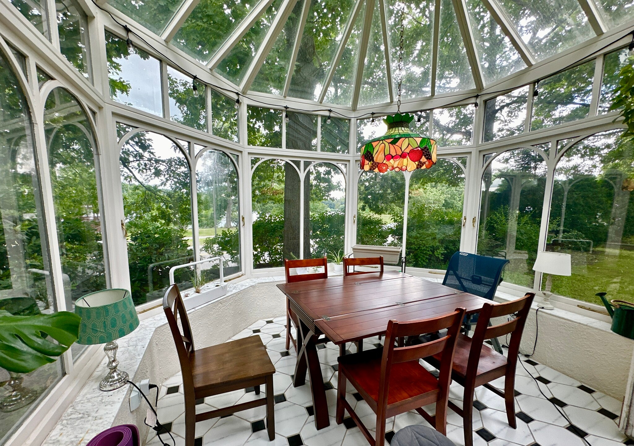 Building Photo - 61 Pond St