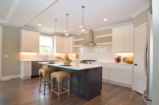 Building Photo - 9324 Old Plainfield Rd