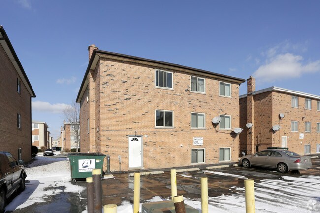 Building Photo - 9225 Sally Ln