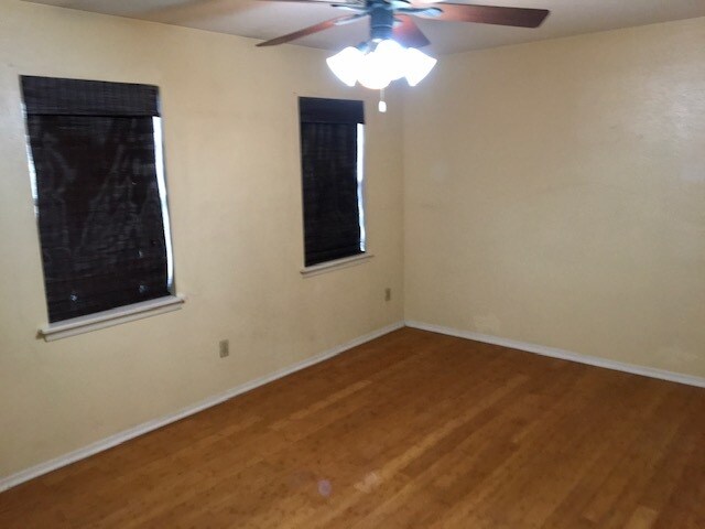 Building Photo - 7620 Kempton Park Dr