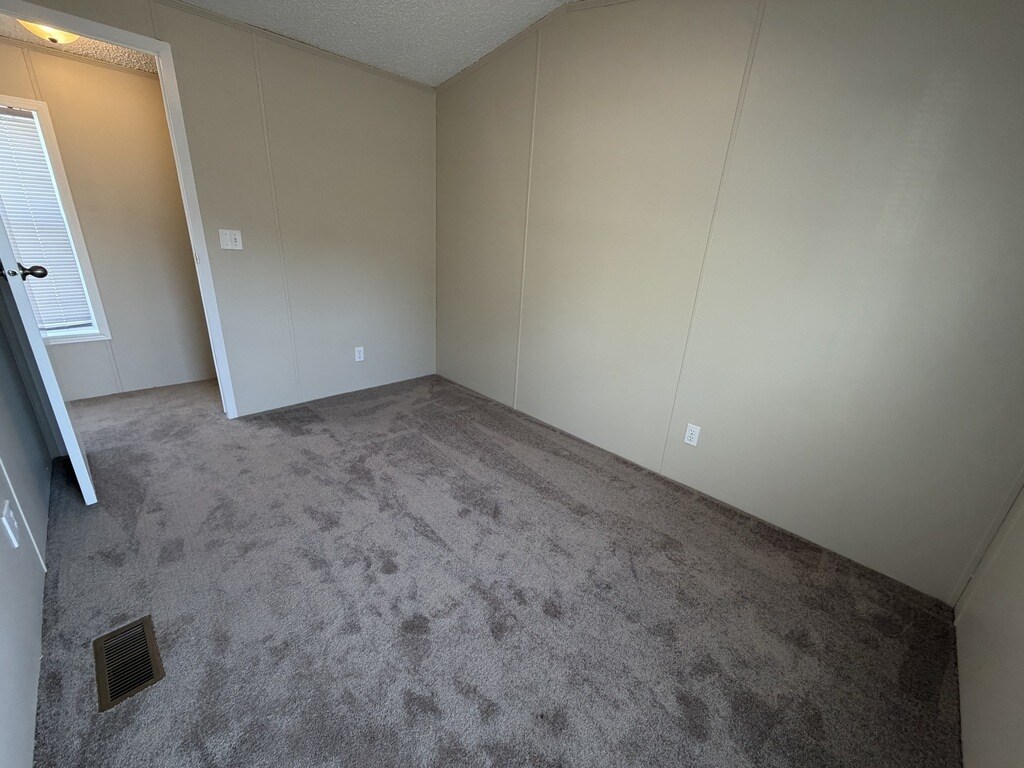 Building Photo - 38010 St Tropez Dr