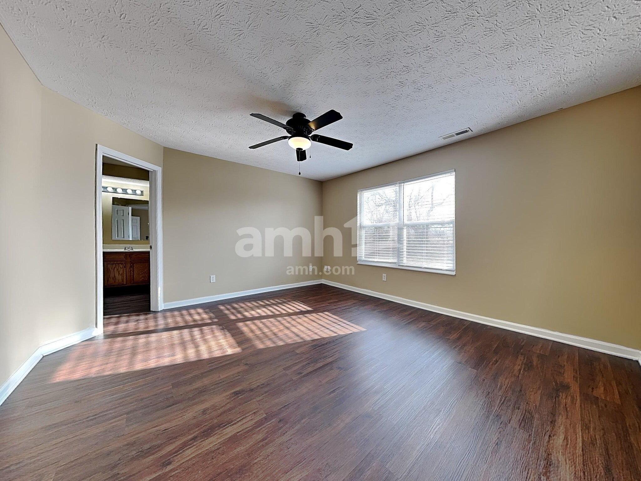 Building Photo - 1342 Shannon Ln