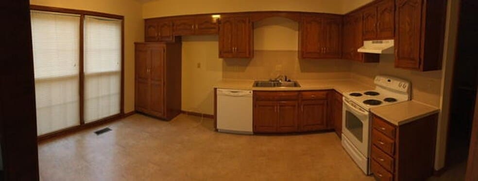 Building Photo - 11544 Bluejacket Street
