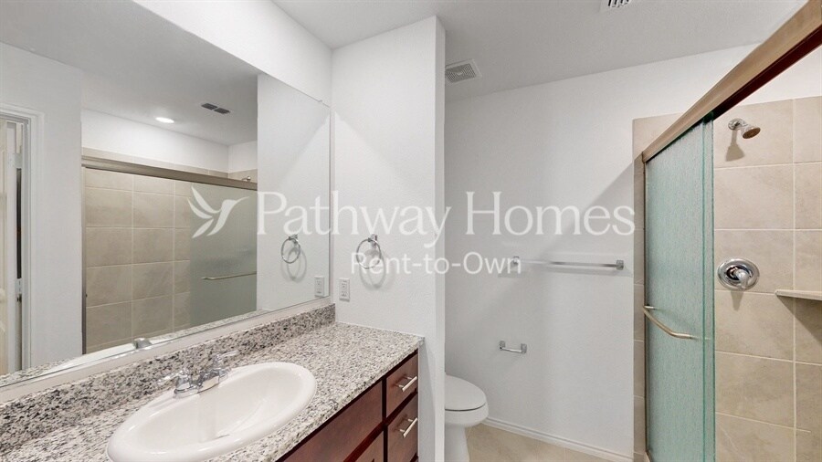 Building Photo - 1329 Plum Rd