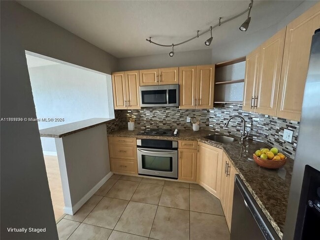 Primary Photo - 3301 Spanish Moss Terrace