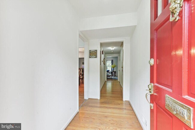 Building Photo - 6719 Baron Rd