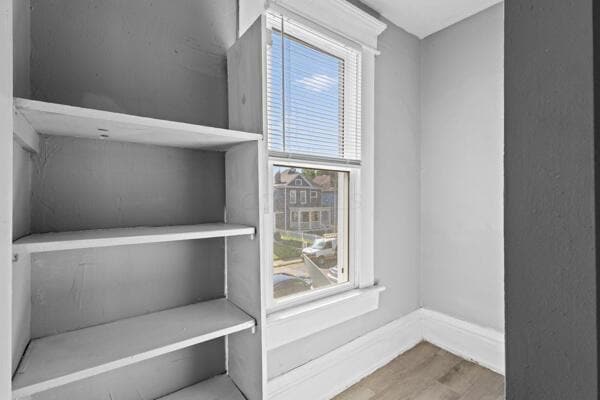 Building Photo - 571 Gilbert St