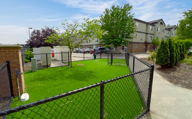 Building Photo - Tri Court Apartments