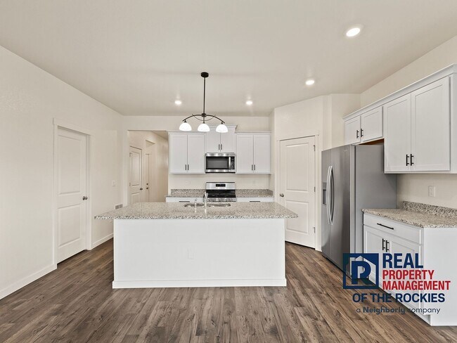 Building Photo - Fantastic 4-Bed, 2-Bath Ranch Style Home i...