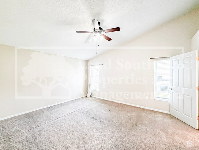 Building Photo - 683 Jessanda Cir