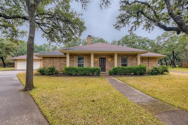 Building Photo - 6811 Hitching Post Cir