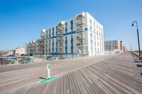 Building Photo - 10 Franklin Blvd