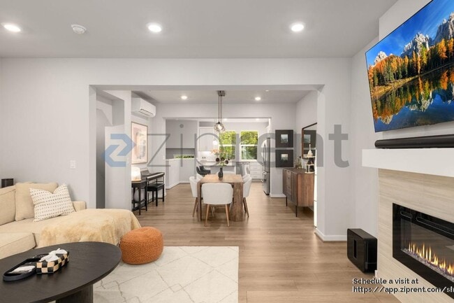 Building Photo - 12124 NE 194th Ct