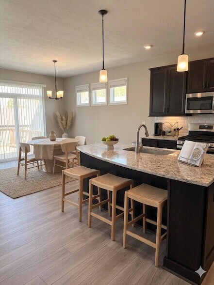 Building Photo - 6800 Green Isle Ln