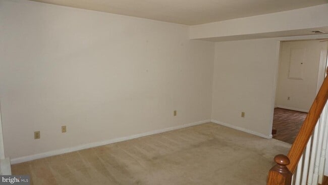 Building Photo - 841 Waterford Dr