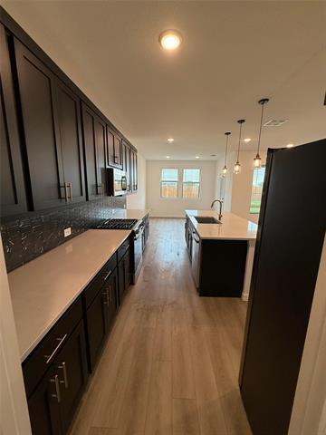 Building Photo - 749 Waterhouse Lk Dr