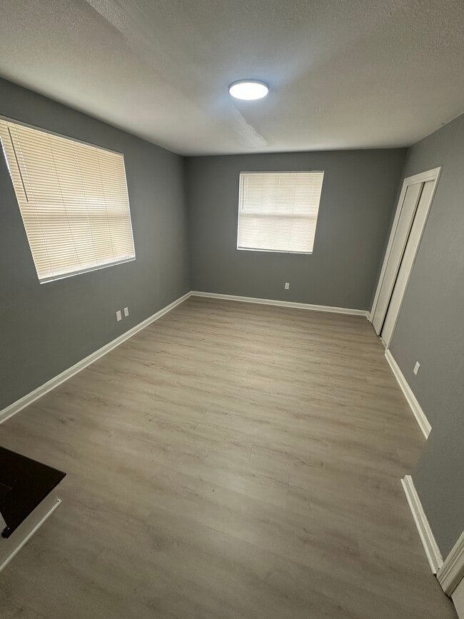 Building Photo - 3150 Belden Cir