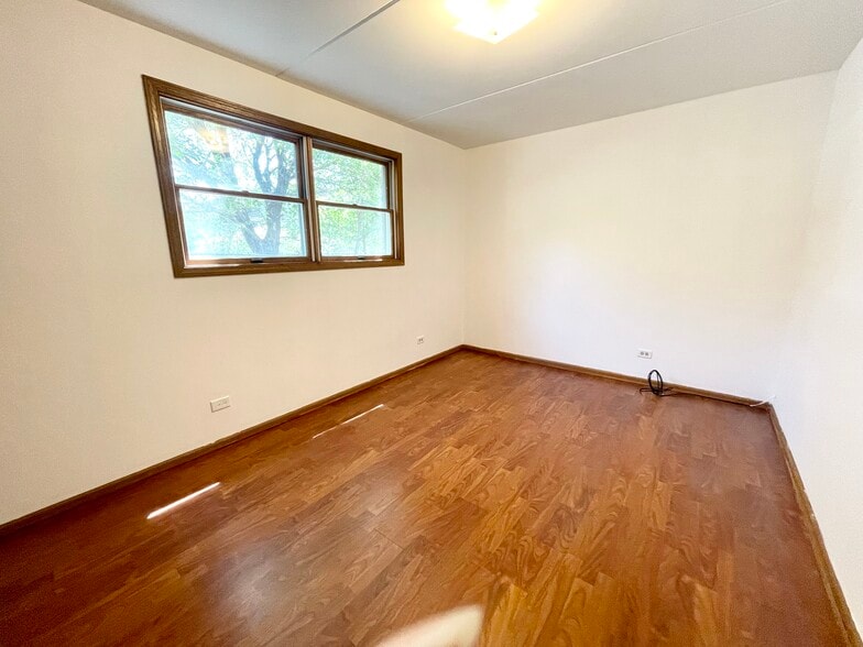 Building Photo - 8630 Sayre Ave