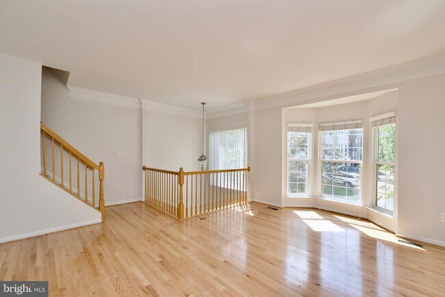 Building Photo - 8393 Jovin Cir