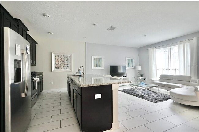 Building Photo - 9063 Dogleg Dr