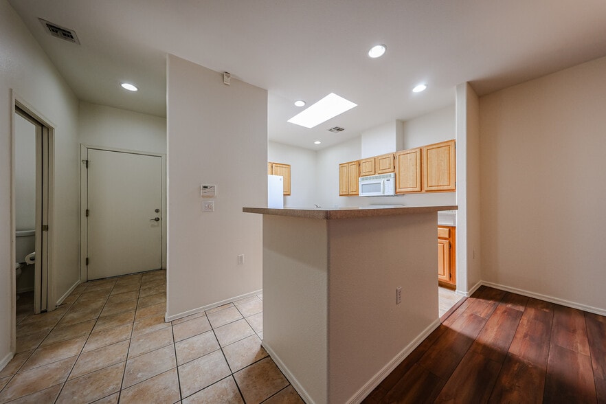 Building Photo - 3221 N 37th St