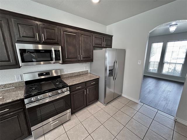 Building Photo - 3820 Wheeling Dr