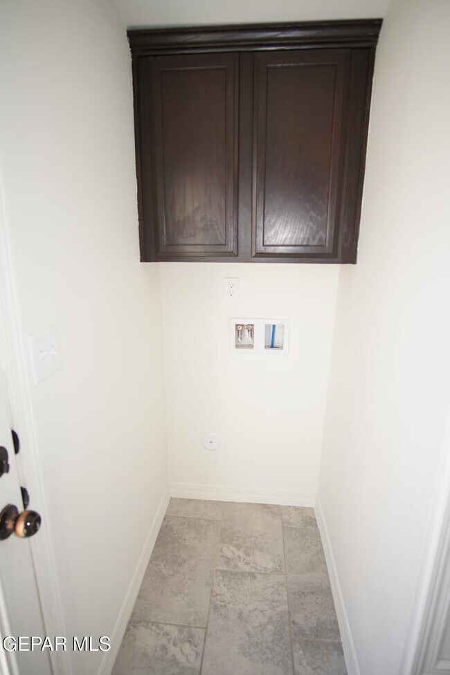 Building Photo - 14380 Tobe Davis Dr