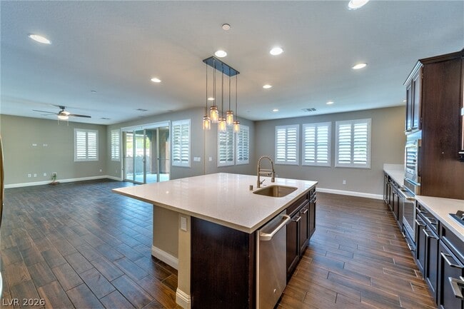 Building Photo - 2174 Tortona St