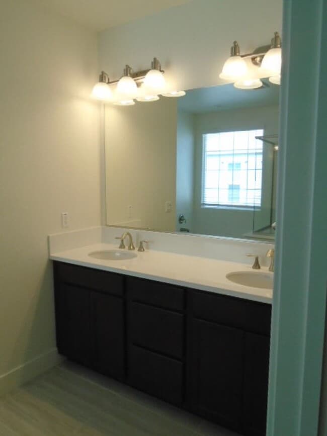 Building Photo - NEWER HOME IN LINCOLN OFF TWELVE BRIDGES!!