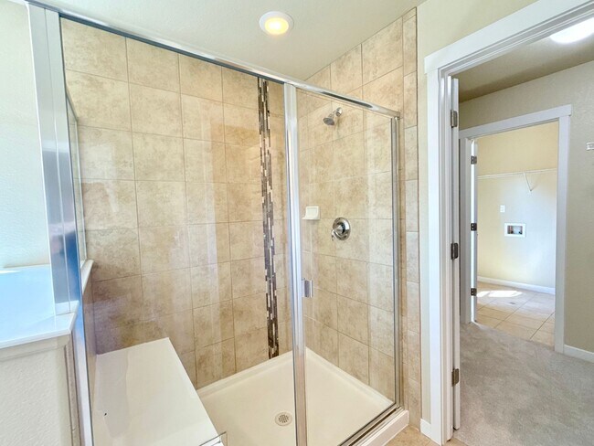 Building Photo - 6531 Wexford Dr