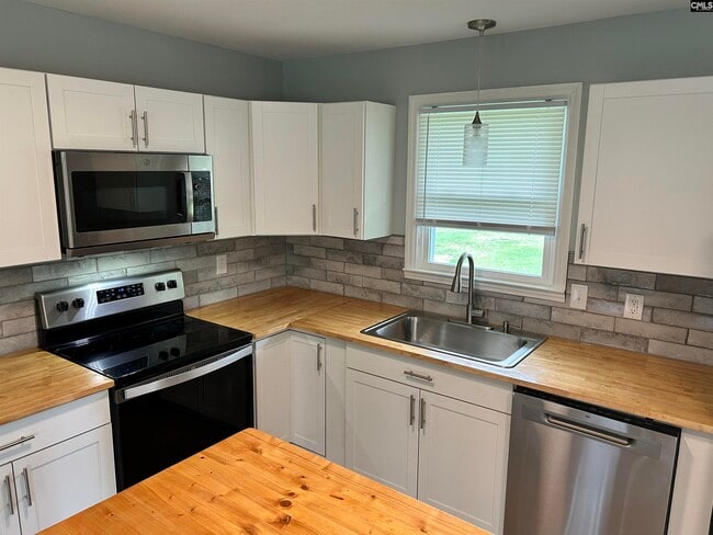 Building Photo - 366 Blackville Rd