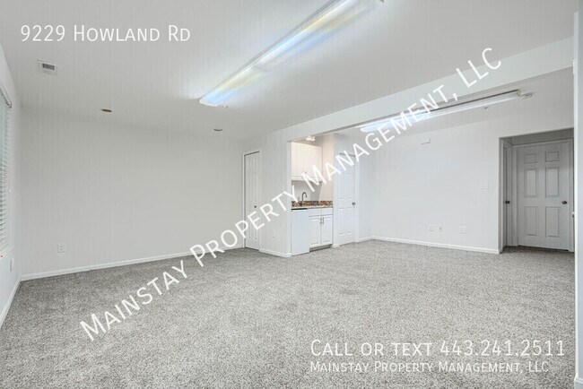 Building Photo - 9229 Howland Rd