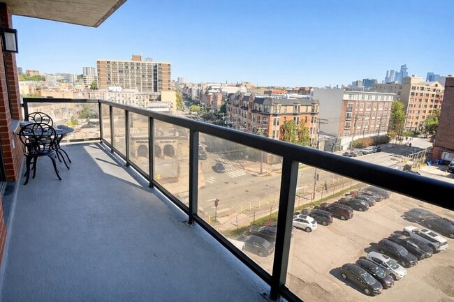 Building Photo - 415 Newark St.