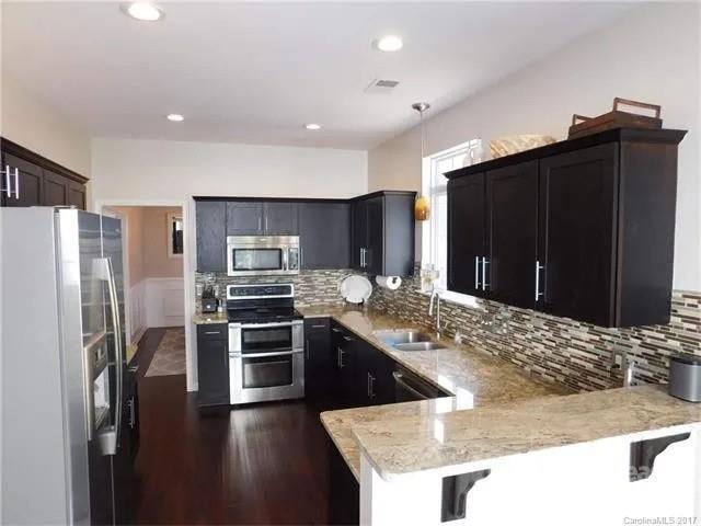 Building Photo - 15108 Strathmoor Dr