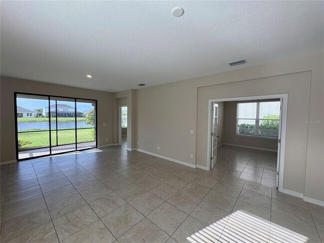 Building Photo - 16439 Paynes Ml Dr