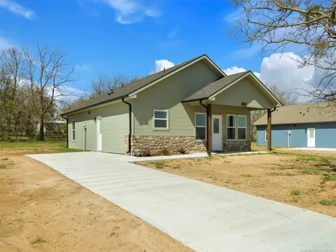 Building Photo - 142 Aspen Cir