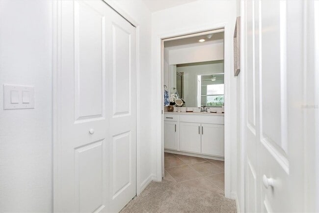 Building Photo - 12280 Wellen Golf St