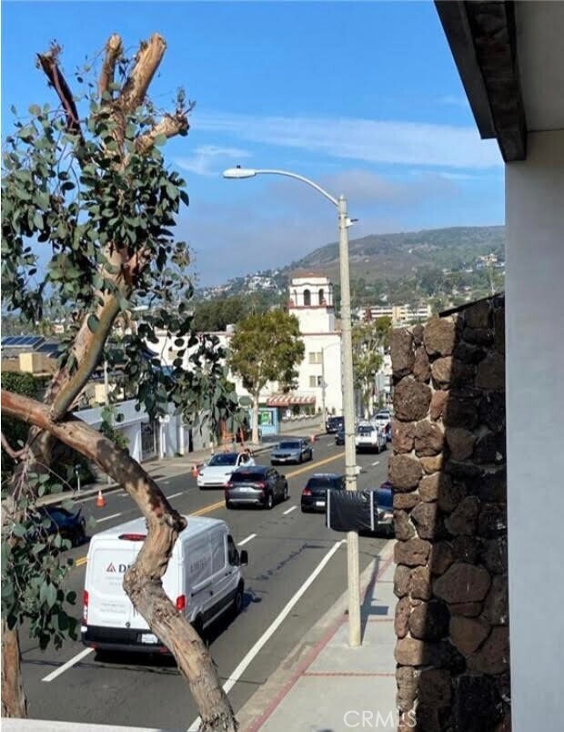 Building Photo - 577 Ramona Ave