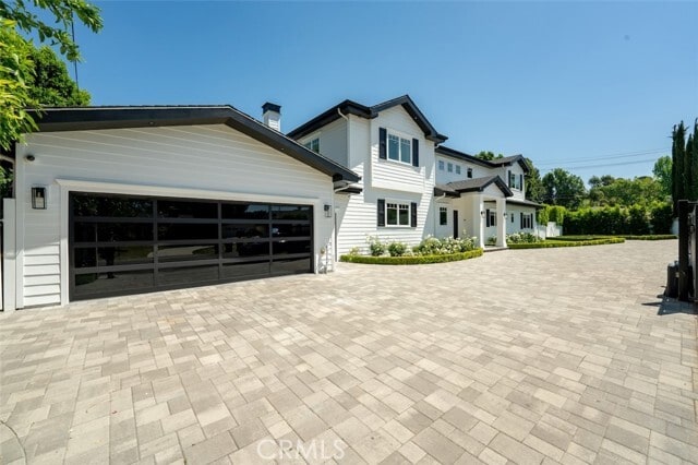 Building Photo - 20701 Dumont St