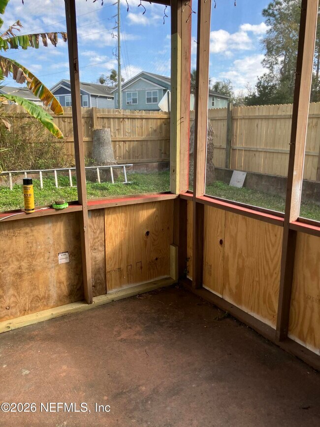 Building Photo - 2515 Waters Edge Dr